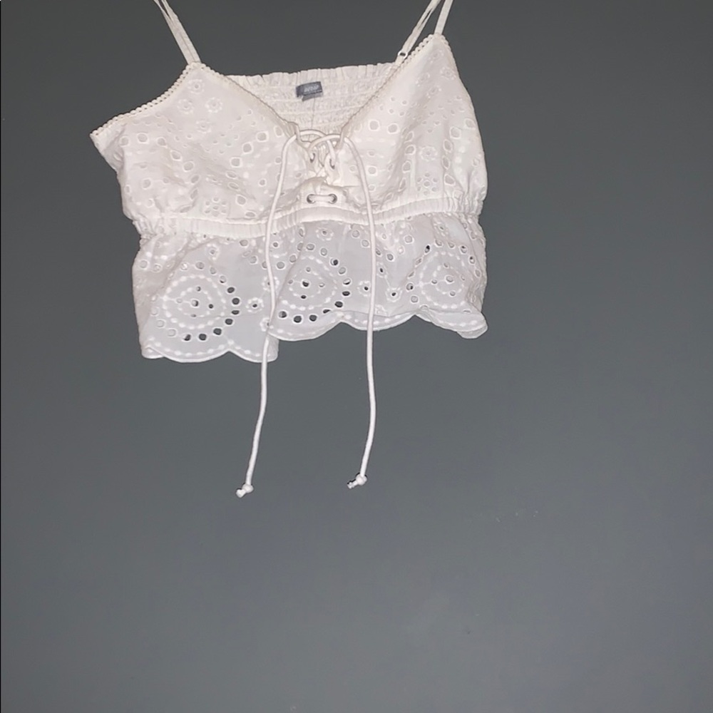 Super cute lace crop top from American eagle